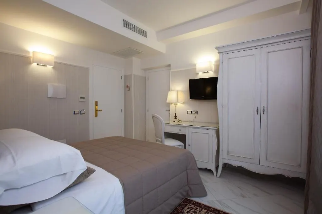 Hotel Residence Villa Del Mare Rimini